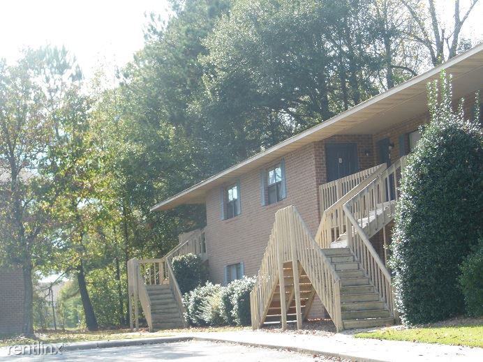 Forest Glen Apartments 2649 Macgregor Downs Rd, Greenville, NC 27834