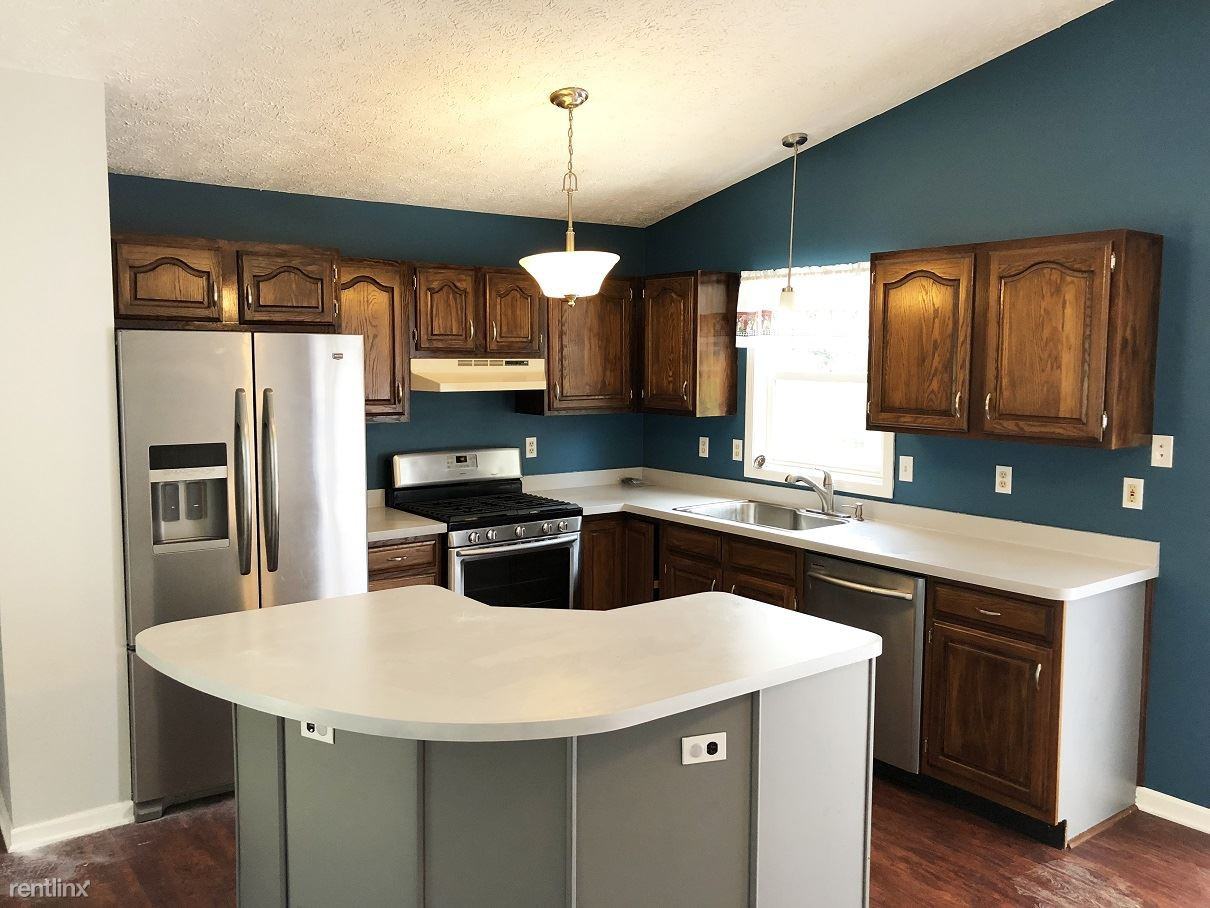 7175 Nottingham Dr - Photo 2 of 11