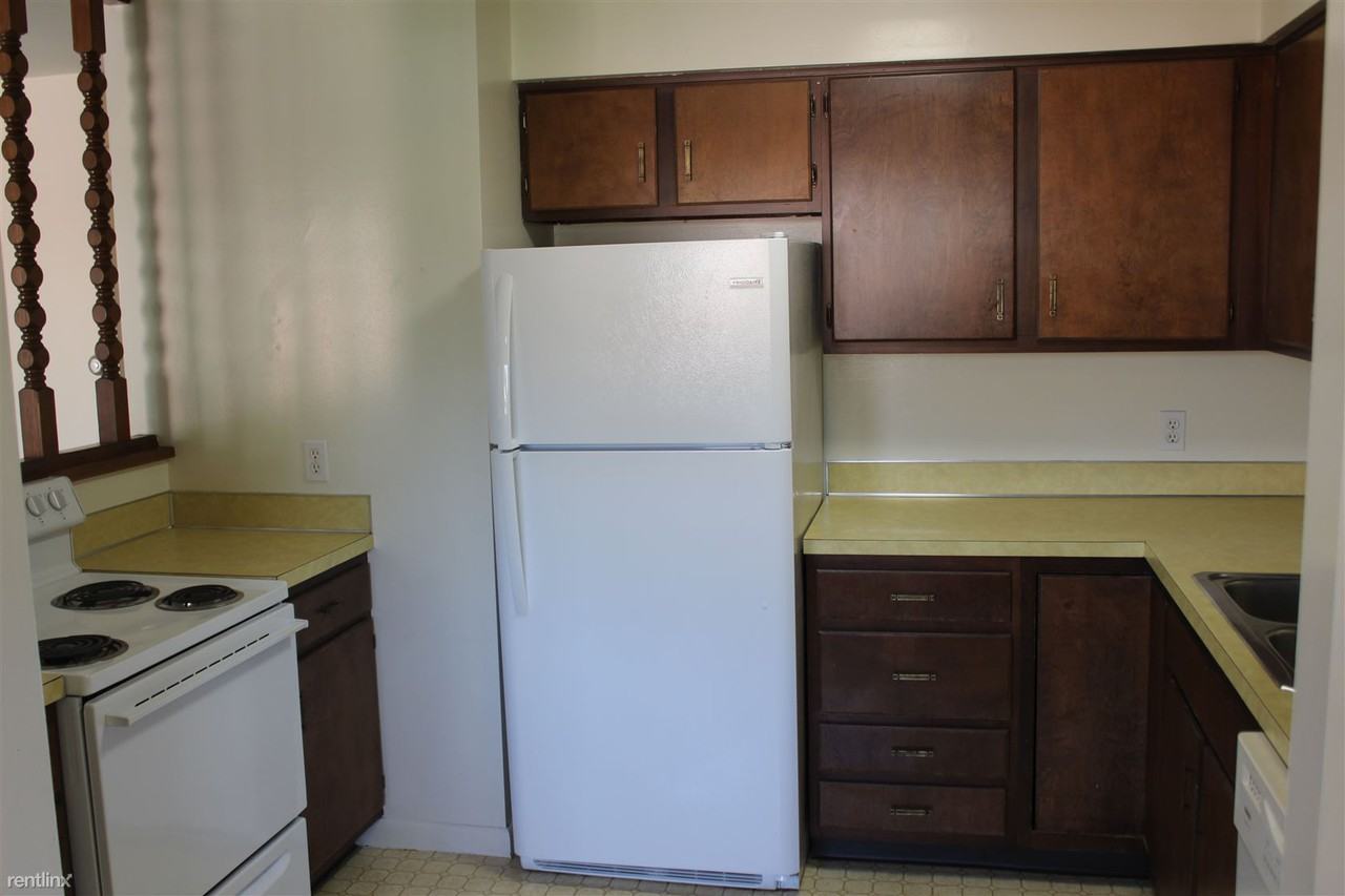 3132 Weiss St - Photo 2 of 7