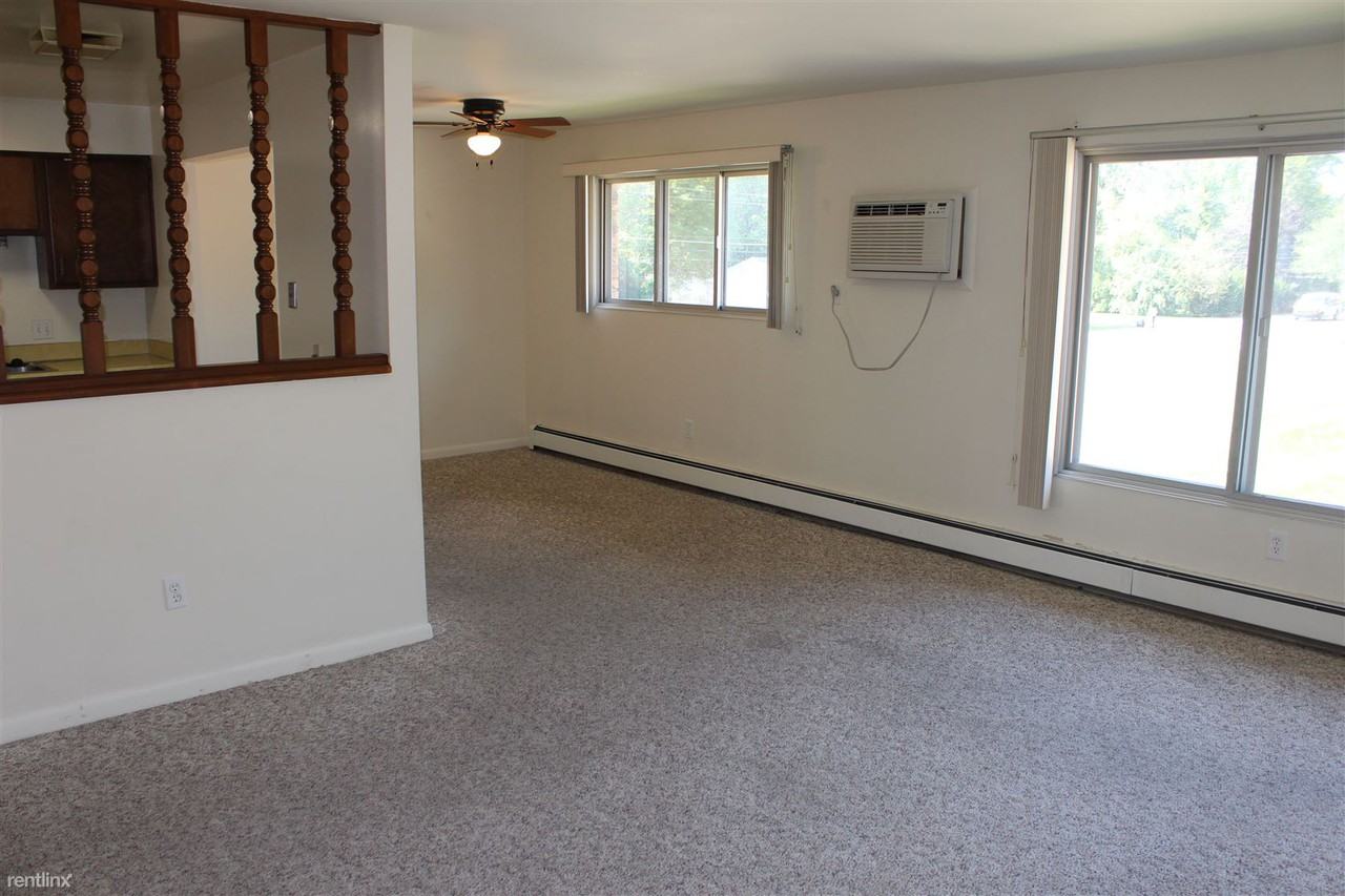 3132 Weiss St - Photo 3 of 7