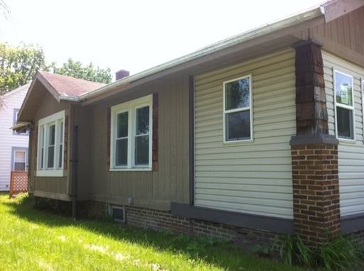 303 French Ave - Photo 2 of 9