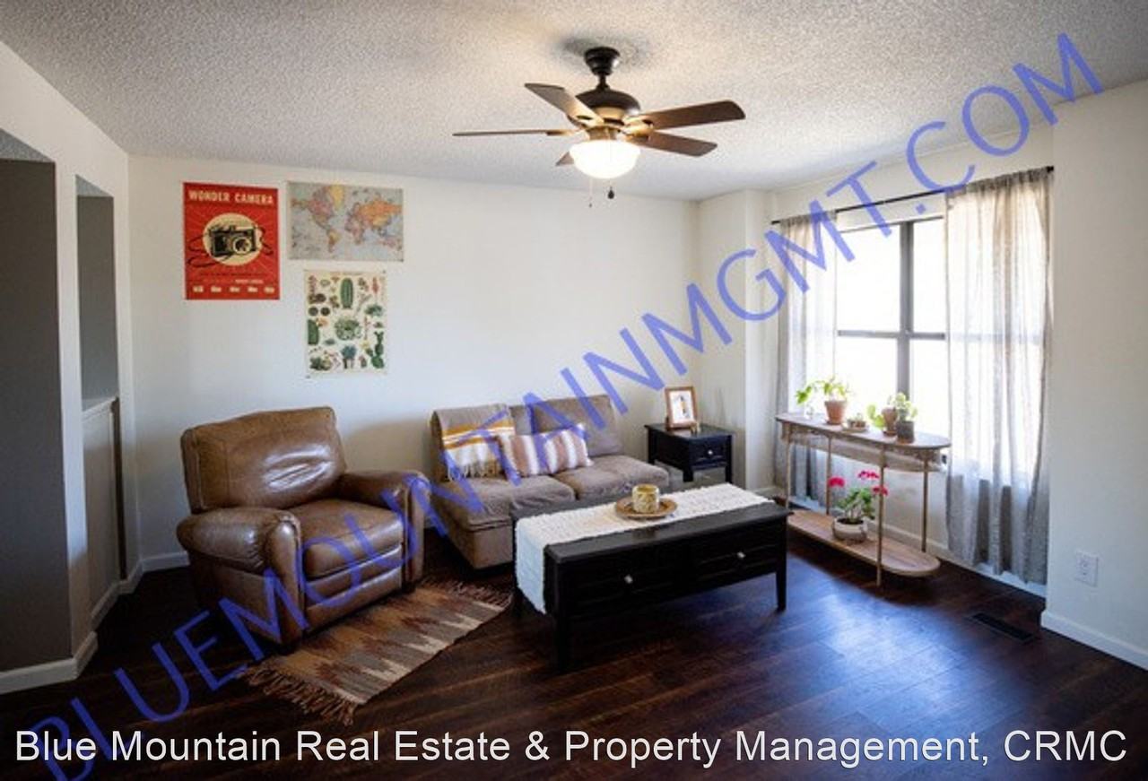 210 Lanfare Pl - Photo 3 of 21