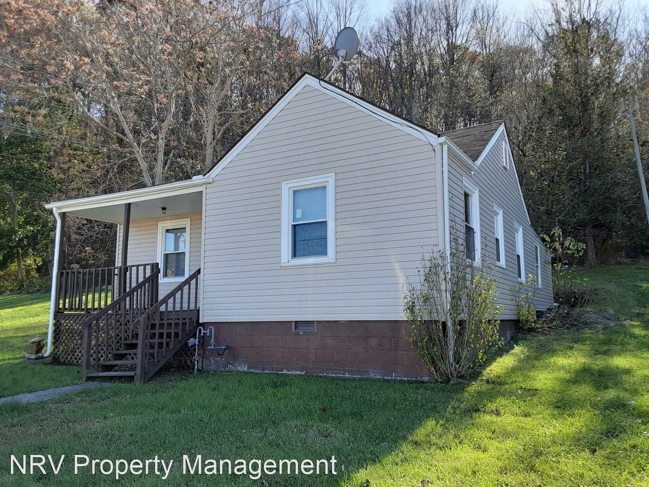 301 Clement St - Photo 2 of 14