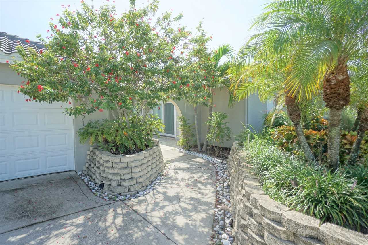 3921 Venetian Way - Photo 3 of 40