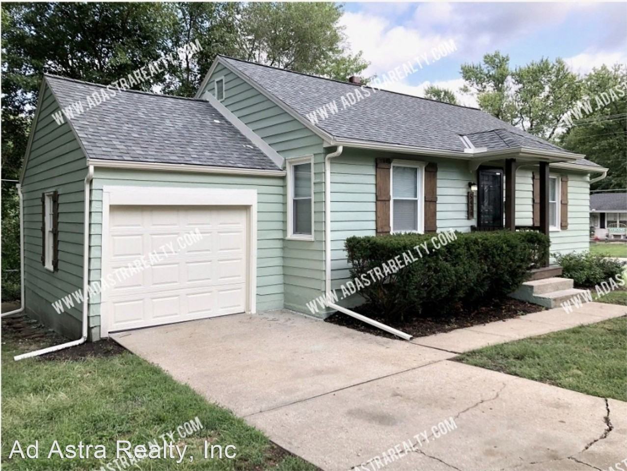 5439 Woodson St - Photo 2 of 25