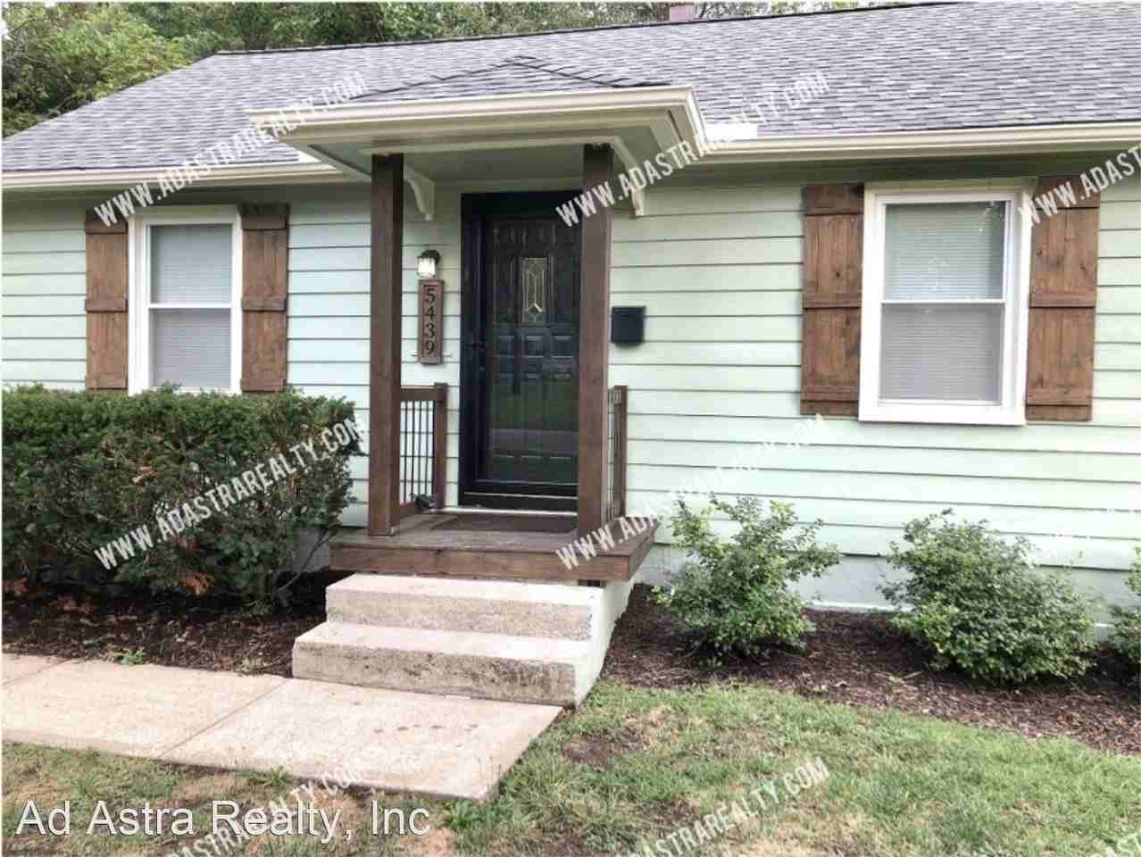 5439 Woodson St - Photo 3 of 25