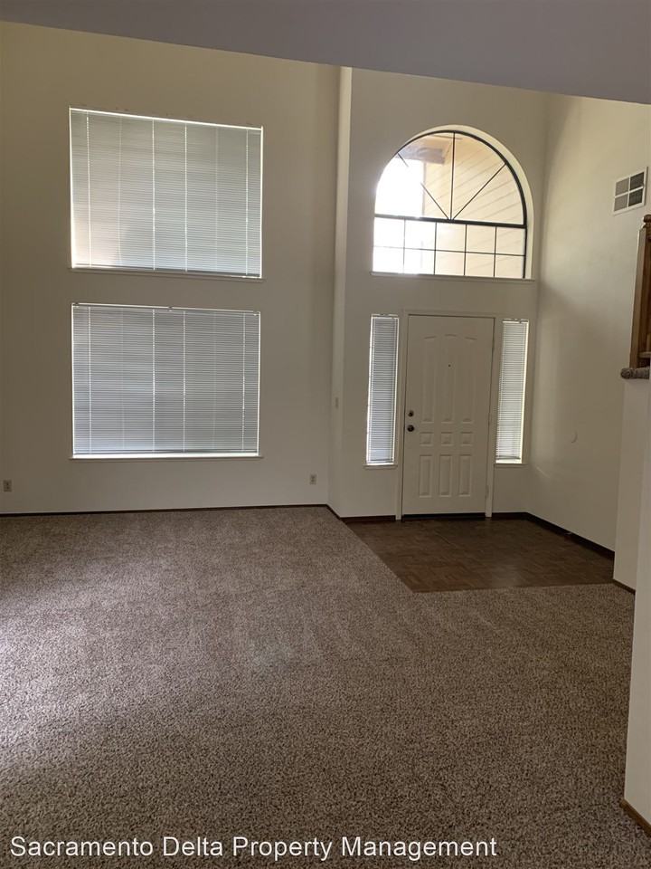 1208 Stoney Point Way - Photo 2 of 40