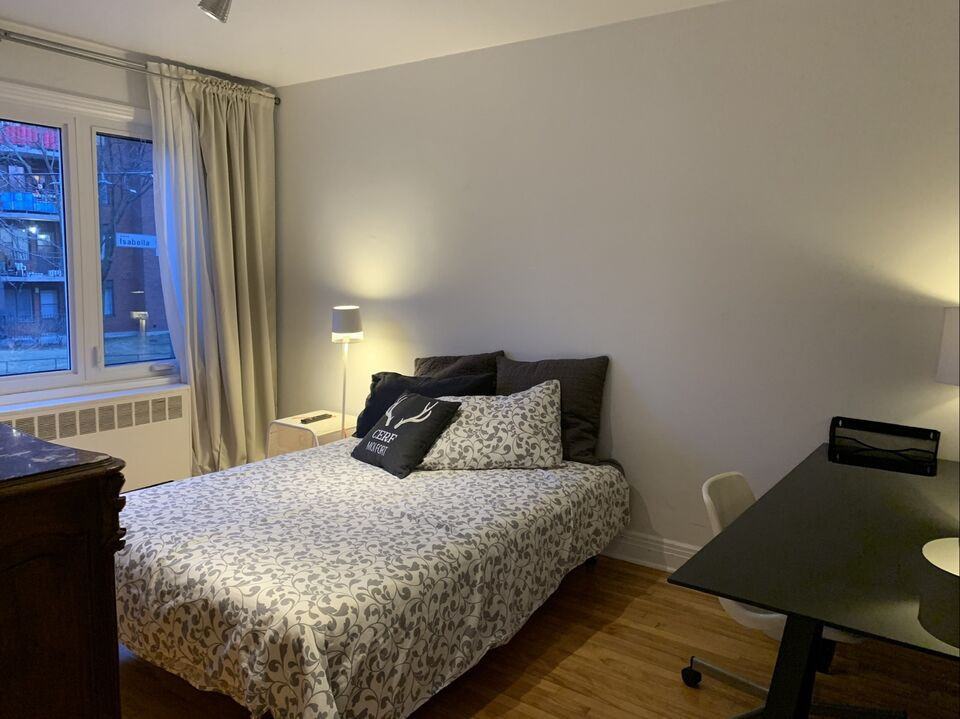 4405 Av Isabella - Photo 2 of 10