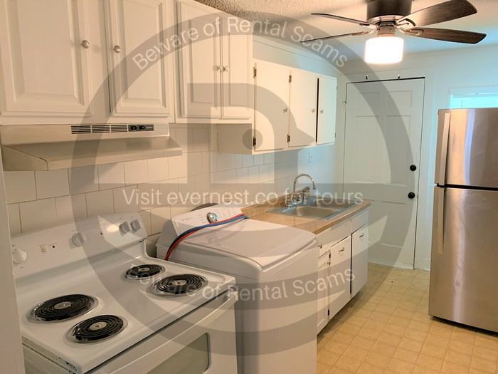 339 16th Ct N - Photo 2 of 9