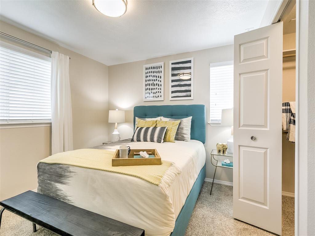 Rosewood - Photo 3 of 43