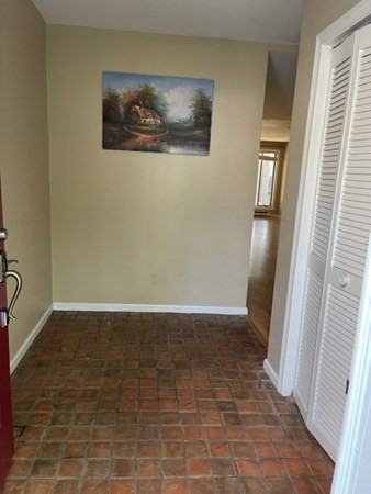 7 Whittier Ln - Photo 2 of 41