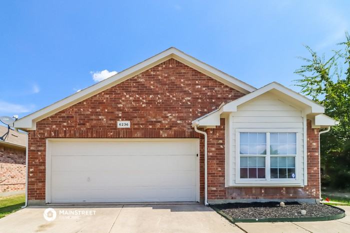 6236 Adonia Dr - Photo 3 of 16