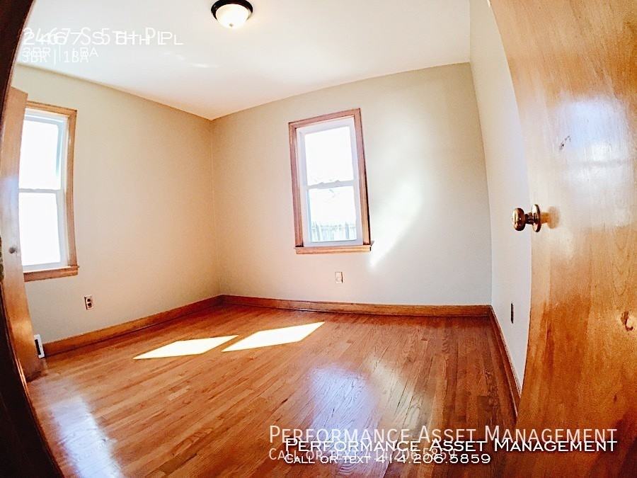 2467 S 5th Pl - Photo 3 of 12
