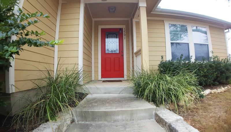 1501 Corn Hill Ln - Photo 2 of 18