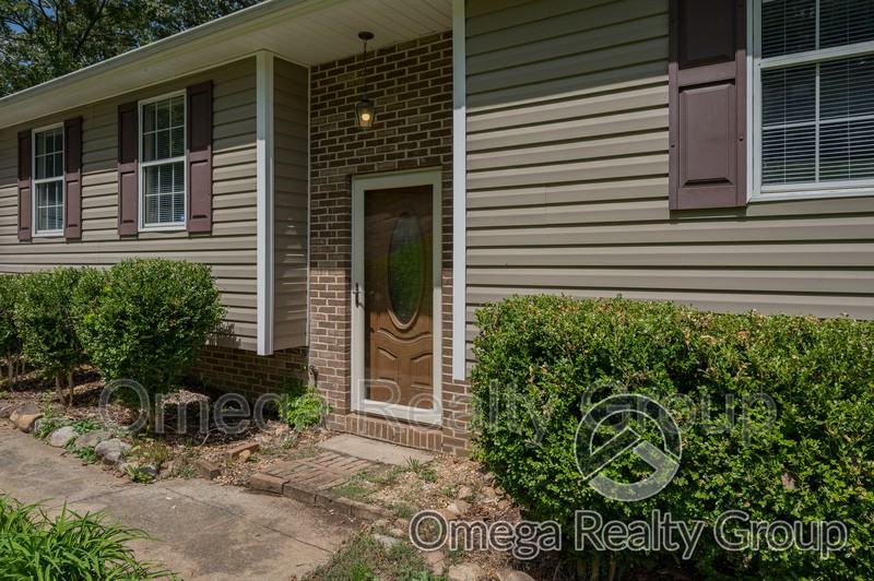 161 Emi Gil Dr - Photo 6 of 45