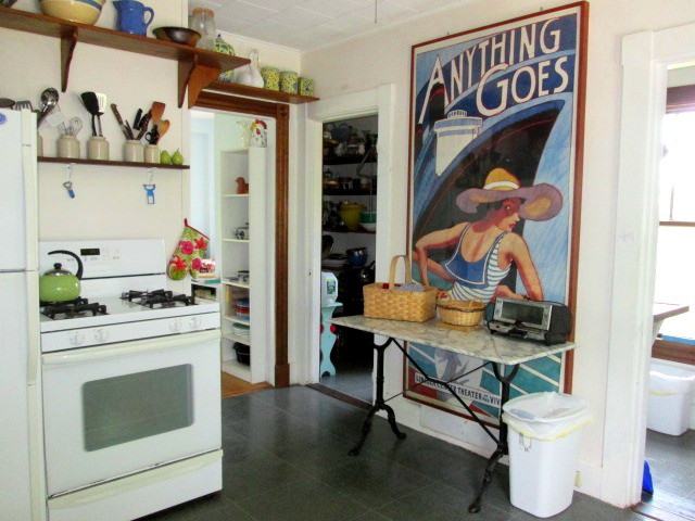 58 School St - Photo 3 of 12