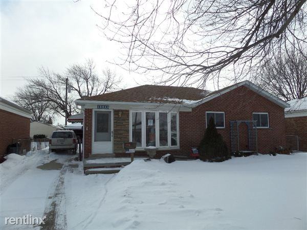 18044 Airport Rd - Photo 3 of 7