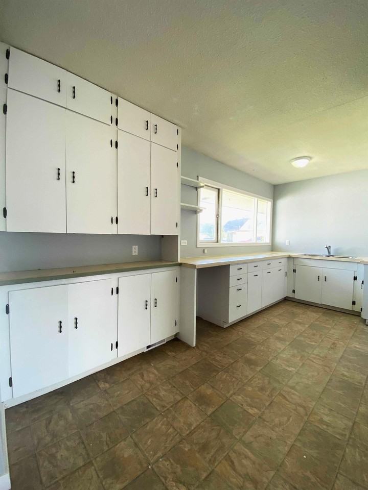 37 Kechika Street #1 - Photo 4 of 25