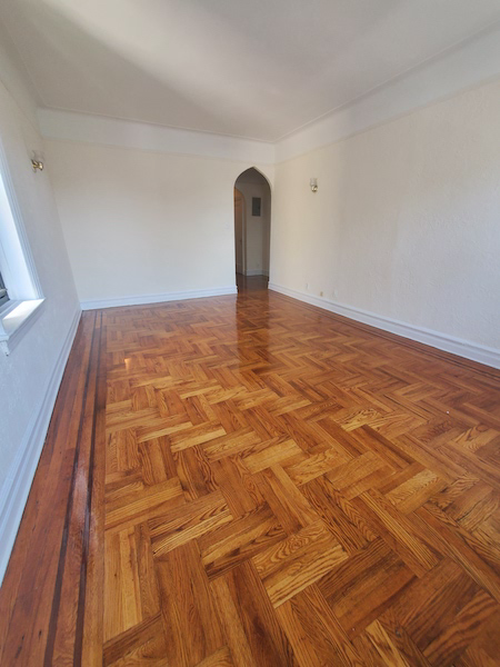 8760 113th St - Photo 3 of 11