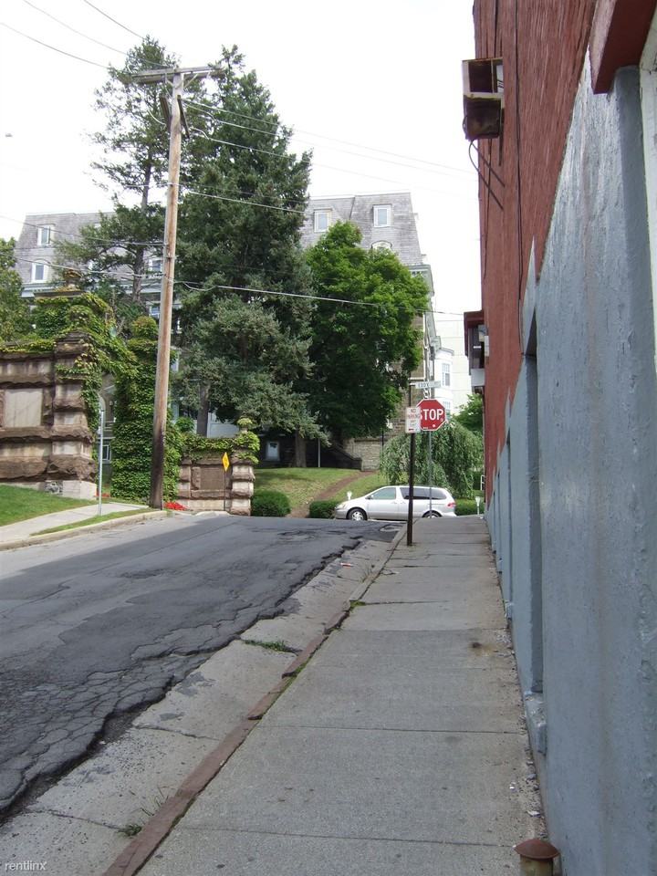 Aces Apartments - Photo 3 of 50