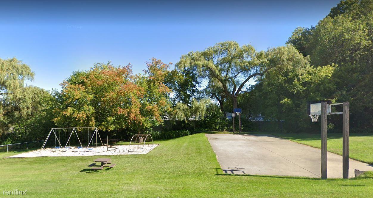 Tradewinds Terrace Apartments - Photo 2 of 9