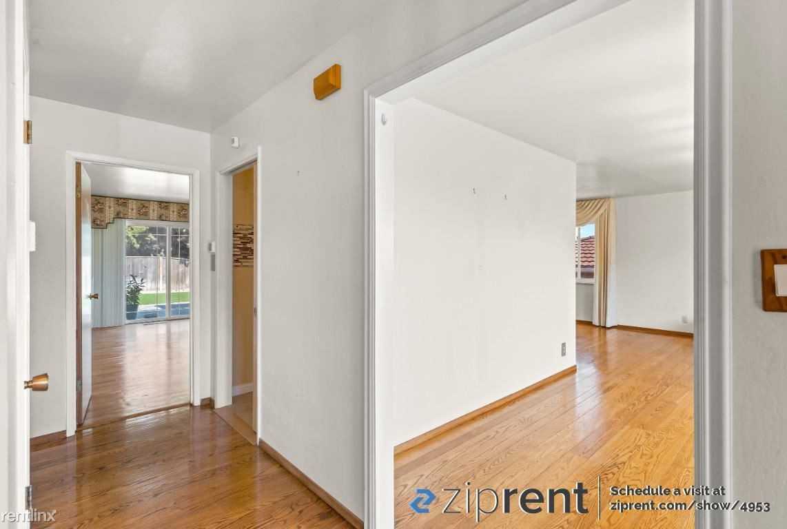 2450 Harborview Dr - Photo 3 of 48