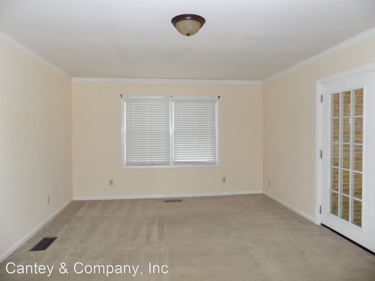 1601 Hagood Ave - Photo 3 of 12