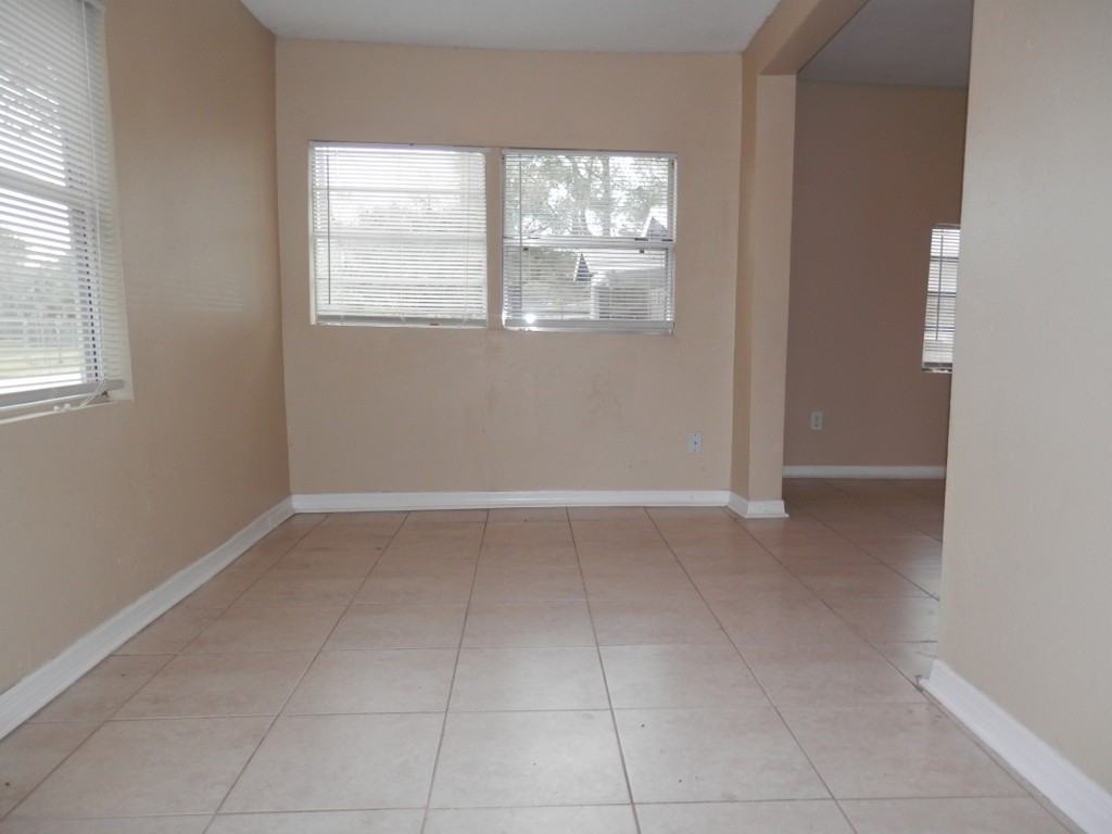 4242 E Emma St - Photo 3 of 12