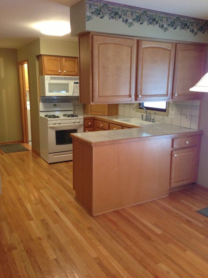 4051 Grand River Dr NE - Photo 3 of 14