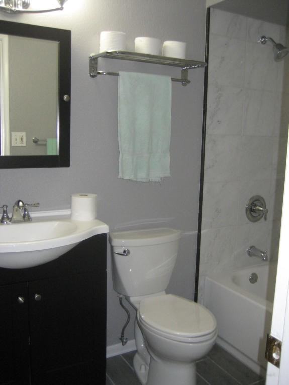 945 E Lilac Dr - Photo 3 of 20