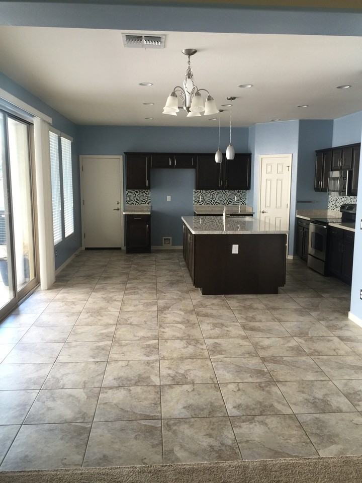 2443 N Riley Rd - Photo 2 of 16