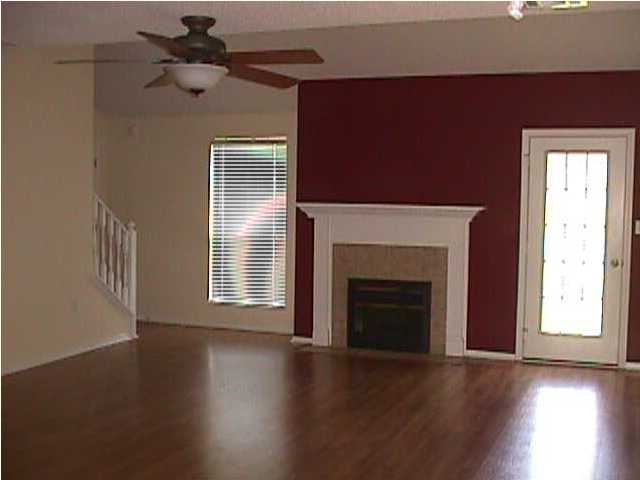 712 Denise Dr - Photo 2 of 12