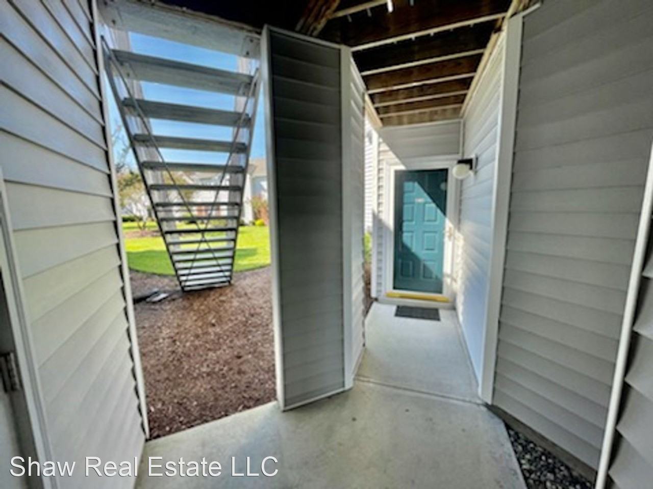4107 Breezewood Dr #103 - Photo 3 of 23