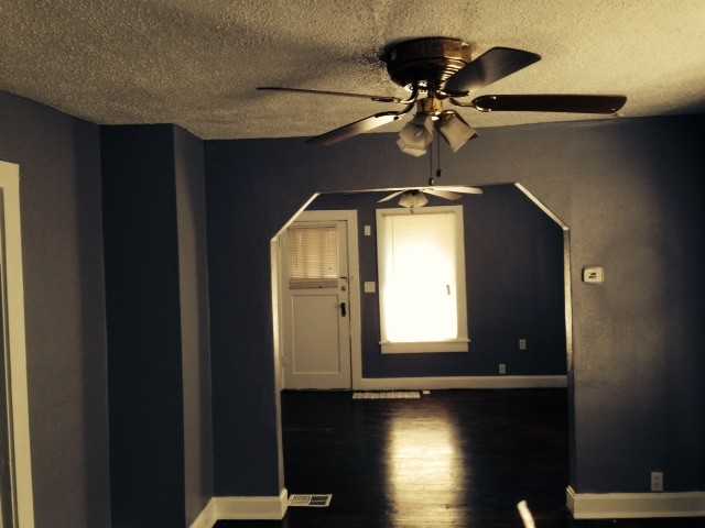 926 S Logan - Photo 2 of 5