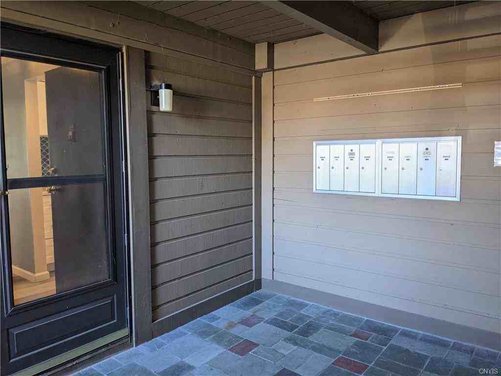 249 Watertree Dr - Photo 3 of 24