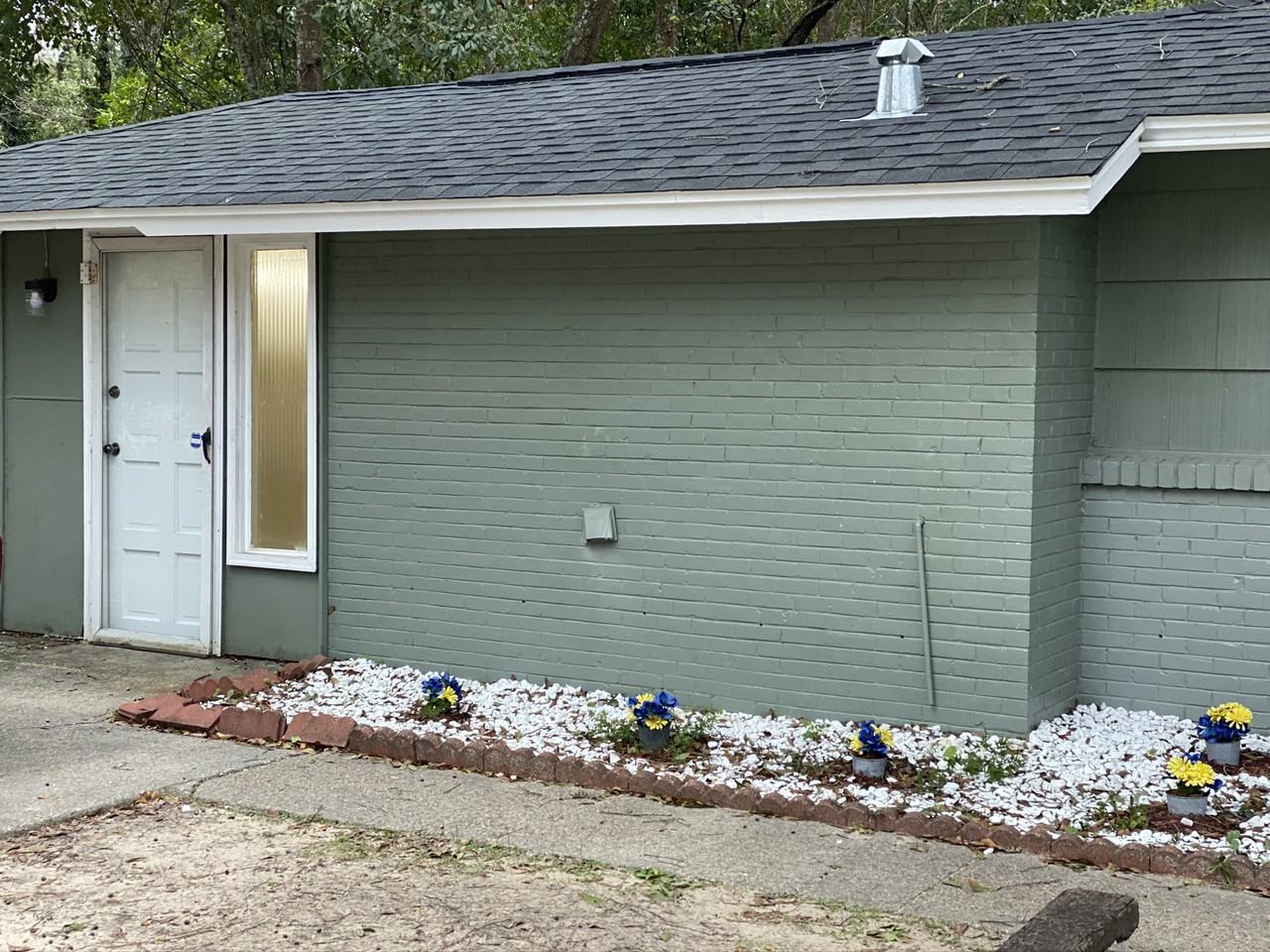 5109 Druid Dr S - Photo 2 of 16