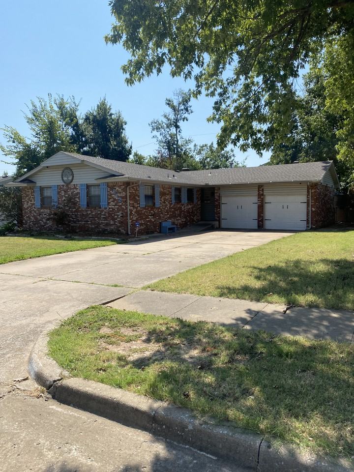 212 East 31st Street - Photo 2 of 21