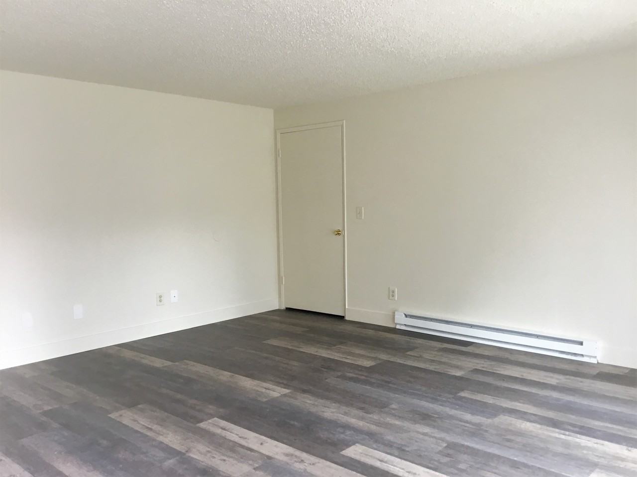 Surrey Square - Photo 6 of 23