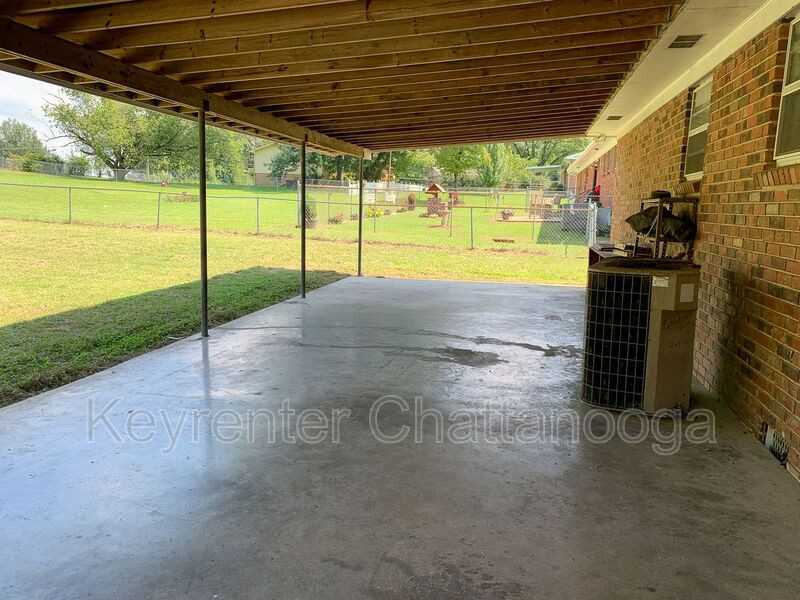 4005 Creekwood Terrace Ln - Photo 2 of 27