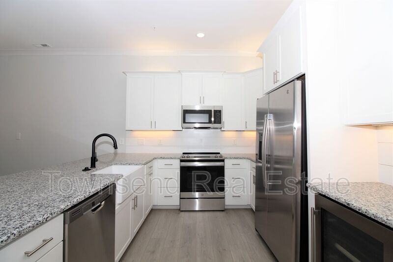 209 Fairway Dr #A - Photo 7 of 16