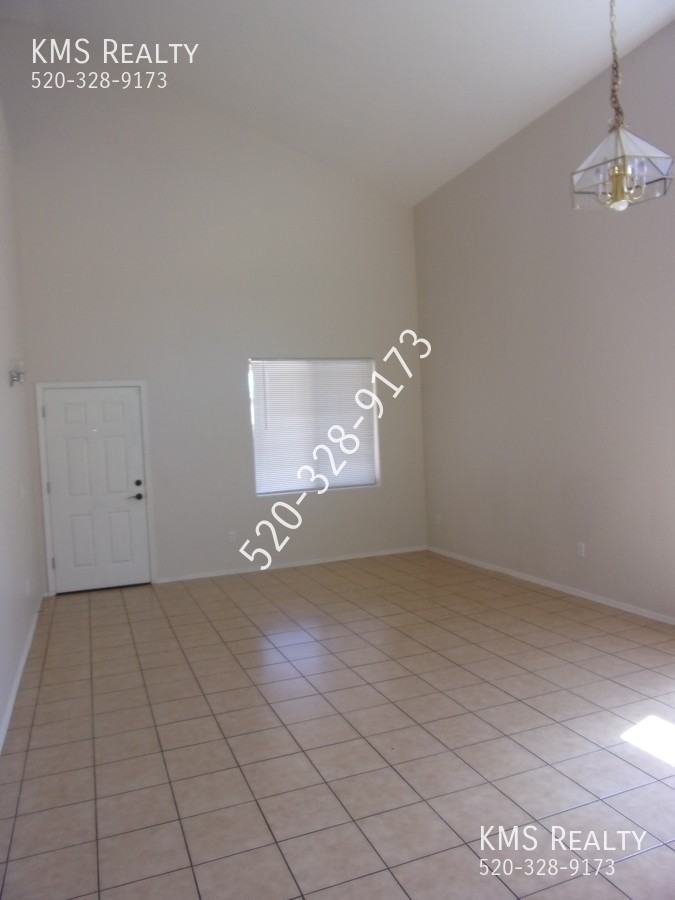 6654 W Capetown Way - Photo 5 of 44