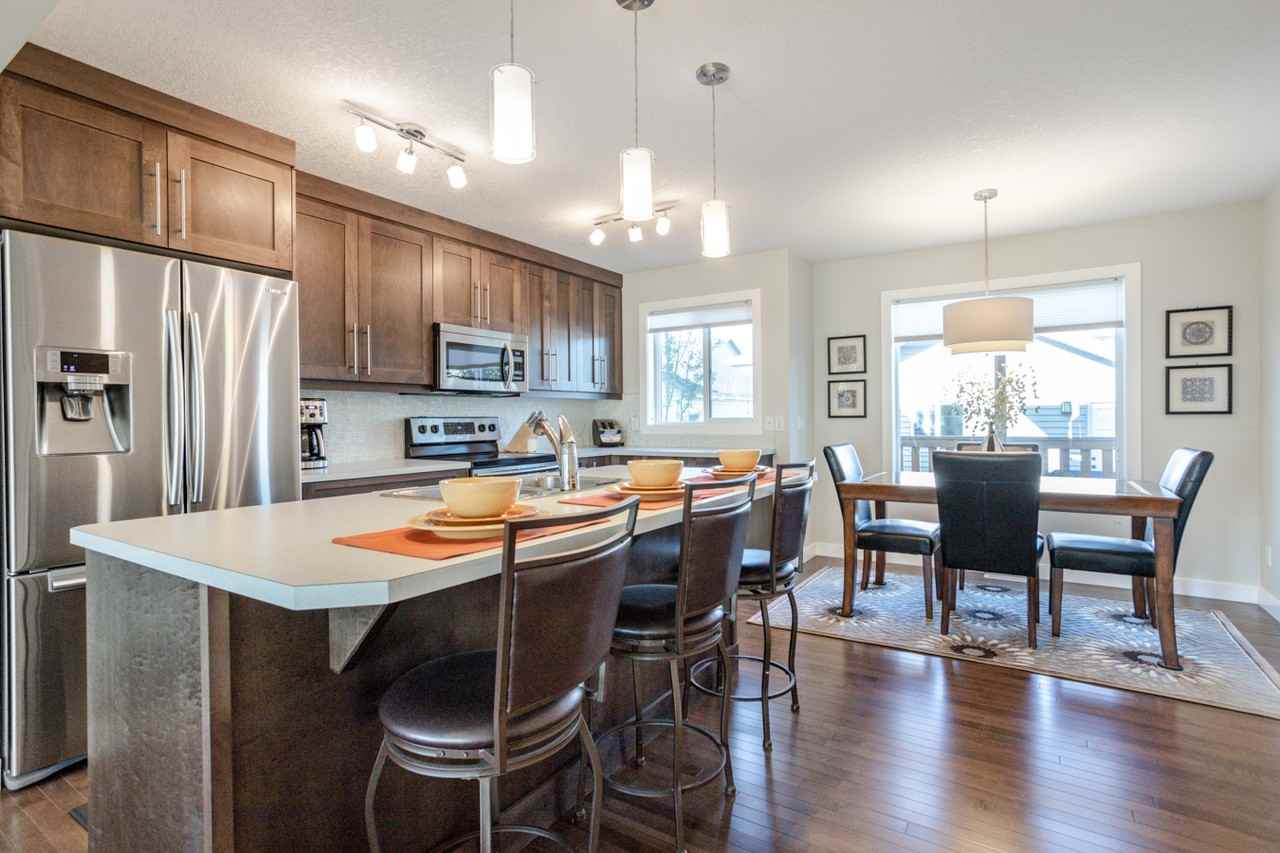 1020 177 St Sw #1 - Photo 4 of 42