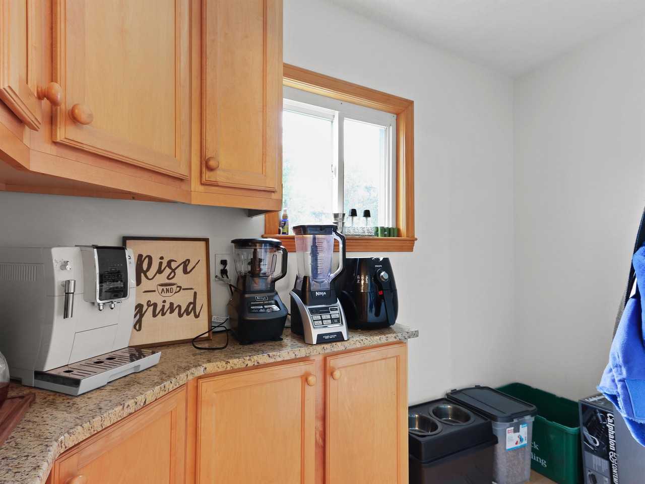 80 Washington Ave #1 - Photo 6 of 12