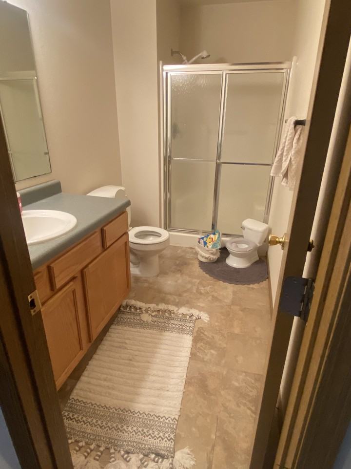 1339 Sunchase Dr #1 - Photo 6 of 10