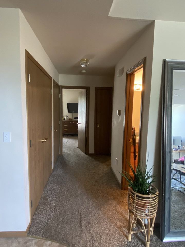 1339 Sunchase Dr #1 - Photo 7 of 10