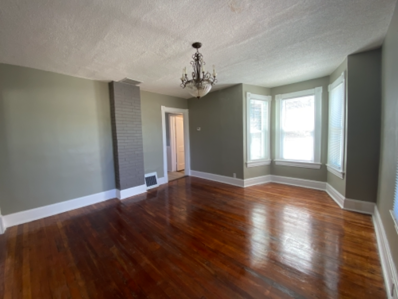 1712 Seiler Rd - Photo 3 of 22