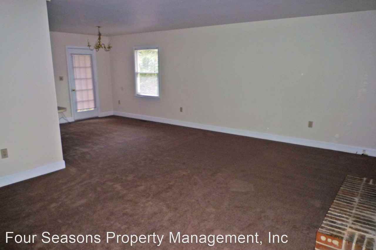 1227 Rollins Ave - Photo 2 of 10