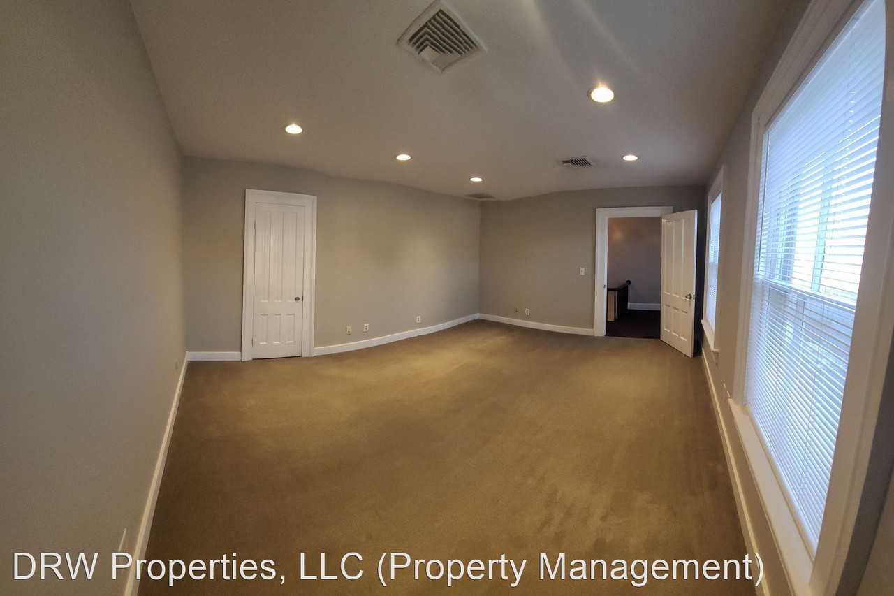 8 Elm Street - Photo 2 of 30