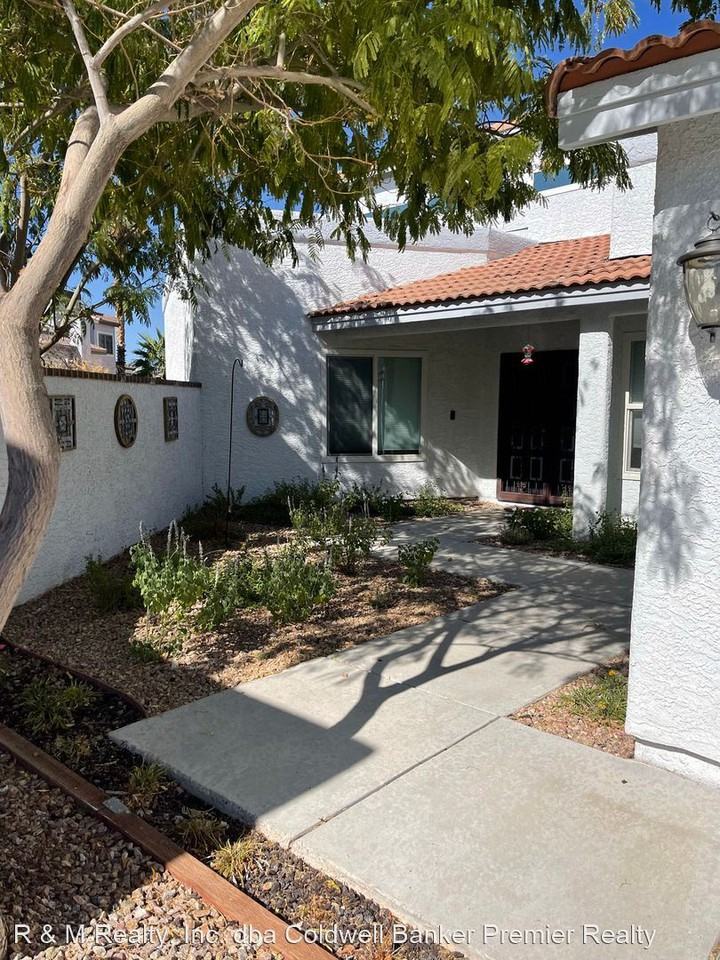 6560 Kirwan Heights Way - Photo 2 of 19