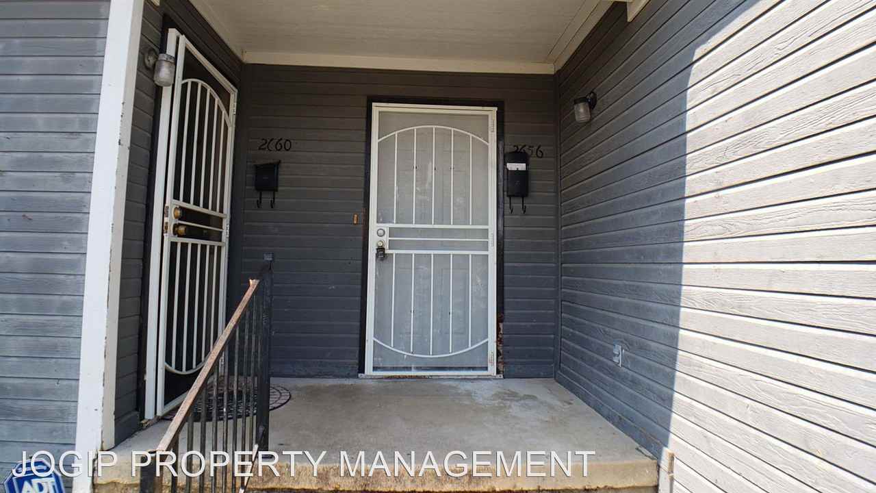 2656 Berryhill Dr - Photo 2 of 19